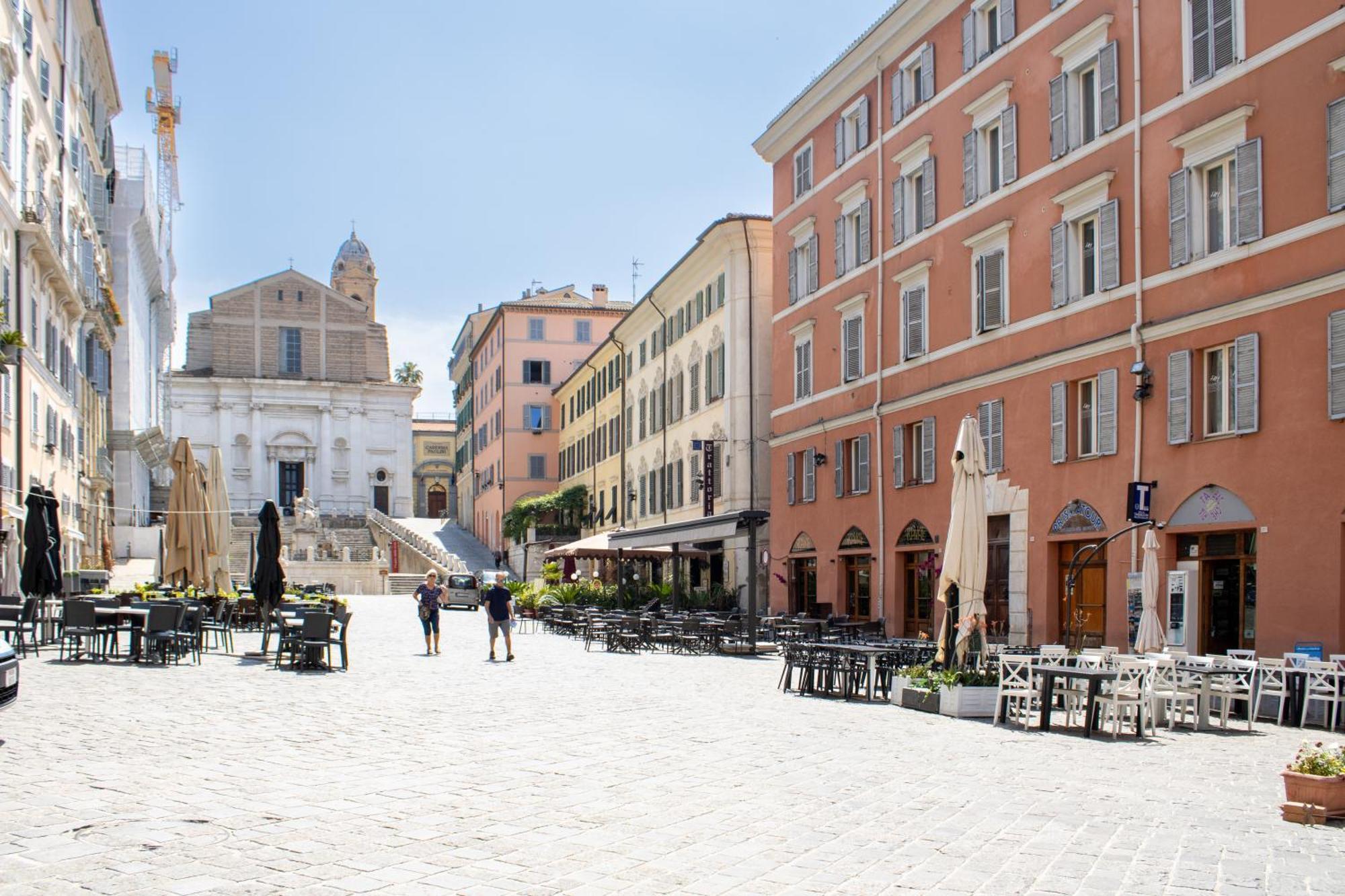 Palazzo Tancredi Apartment Ancona Ngoại thất bức ảnh